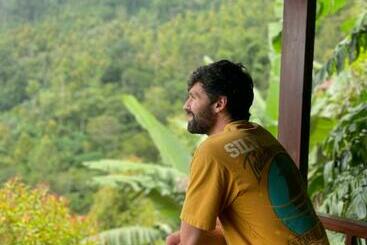 Munduk V View House