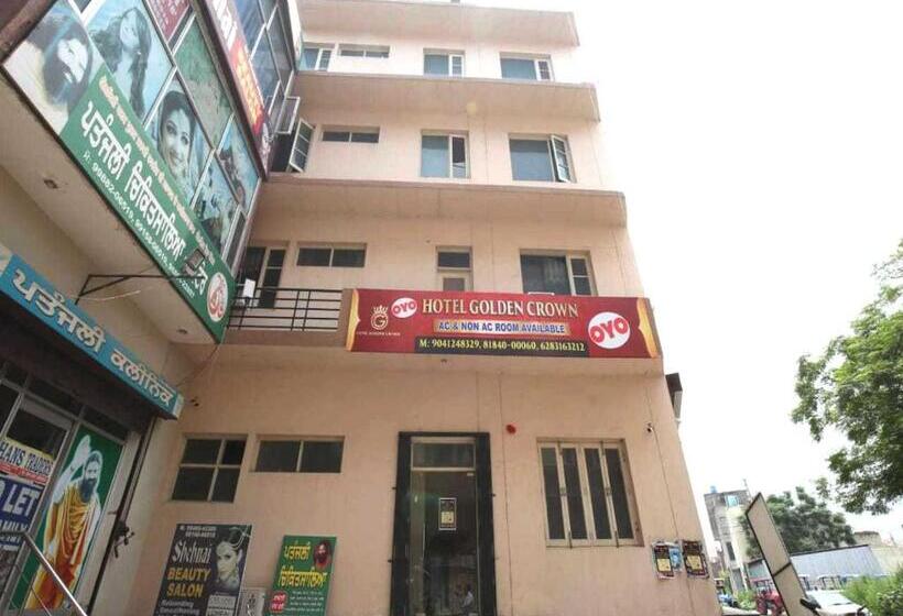 ホテル Golden Crown