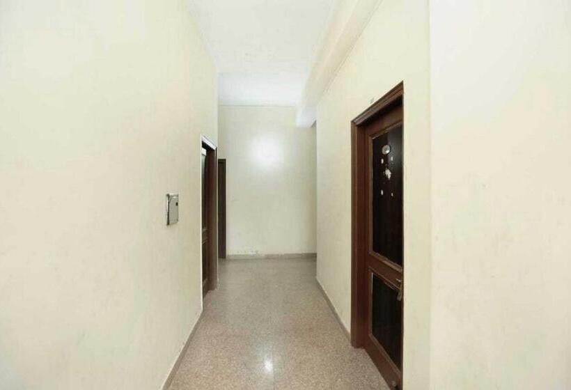 ホテル Golden Crown