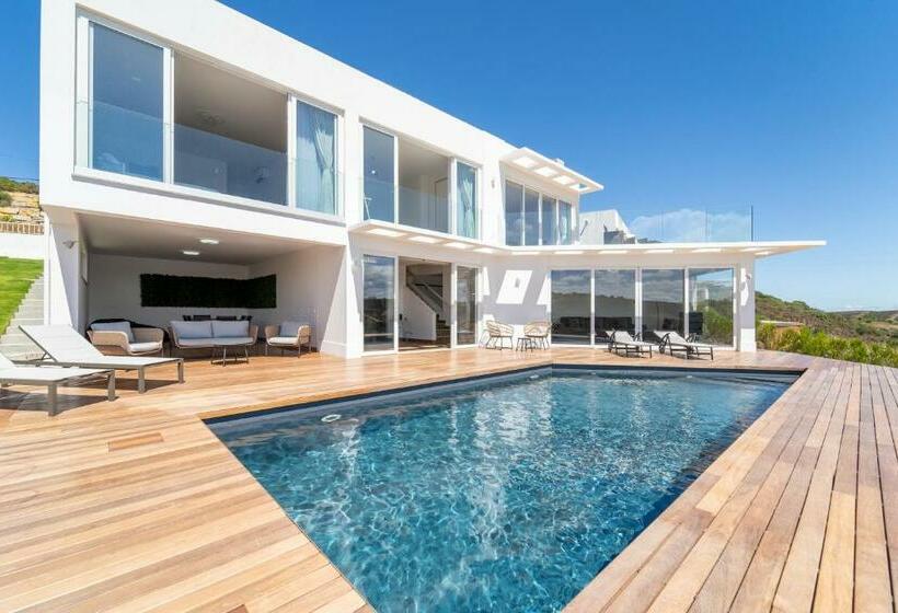 Arrifana Lake House   Premium Views
