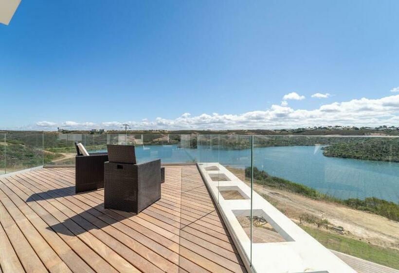 Arrifana Lake House   Premium Views