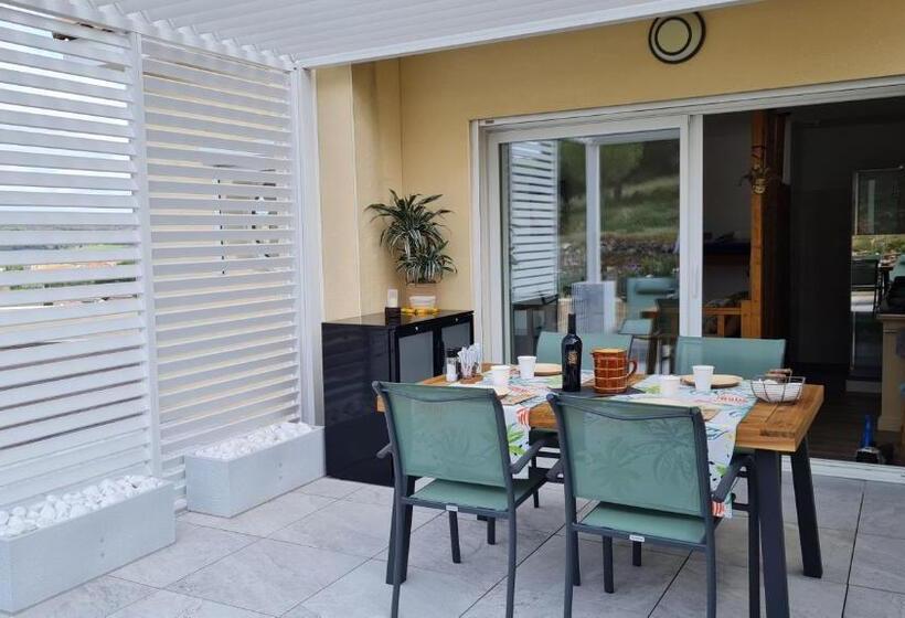Chambres D Hôtes B&b La Bergeronnette Avec Piscine Couverte Chauffée