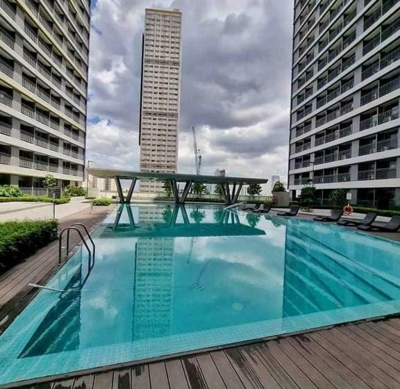 Fame Residences