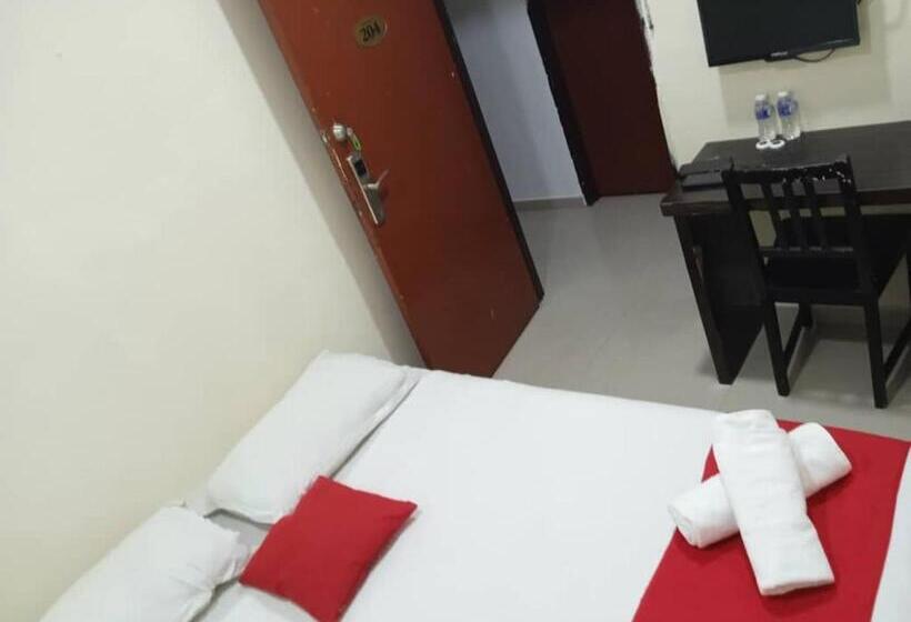 Ezi Hotel Klang