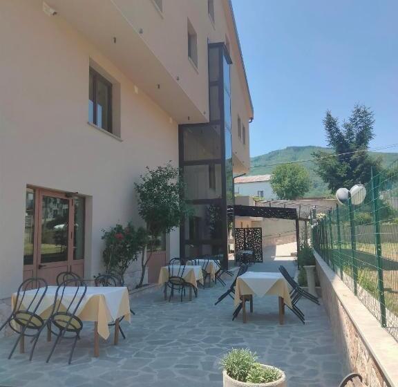 ホテル Ristorante Caligiuri