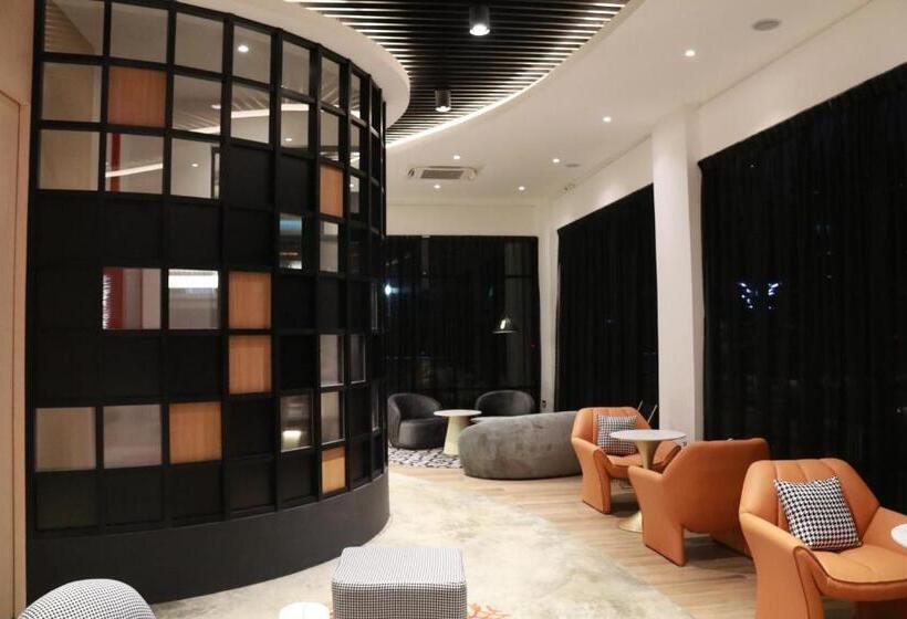 Otel Hotel Suite
