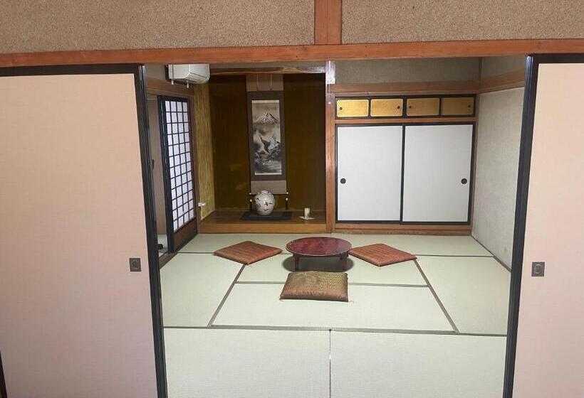 پانسیون ゲストハウス餓鬼大将
