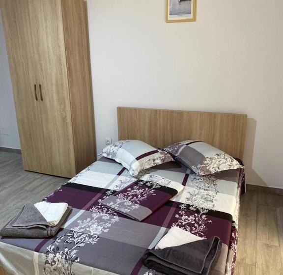 پانسیون Casa David