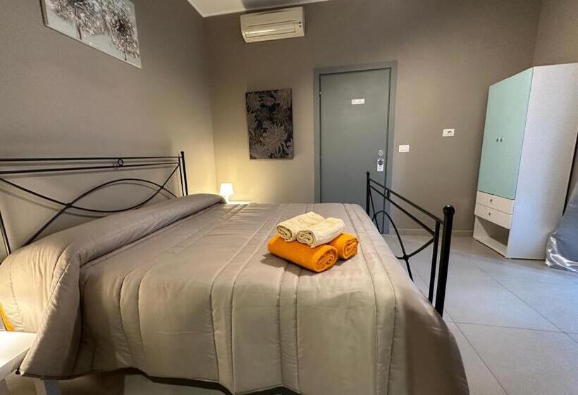 تختخواب و صبحانه Cconforthotels R&b Suite&chic   Self Check In