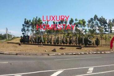 هتل Oyo Homes 90567 Barakah Homestay
