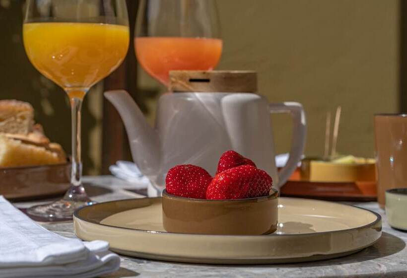 پانسیون Marcelle En Camargue