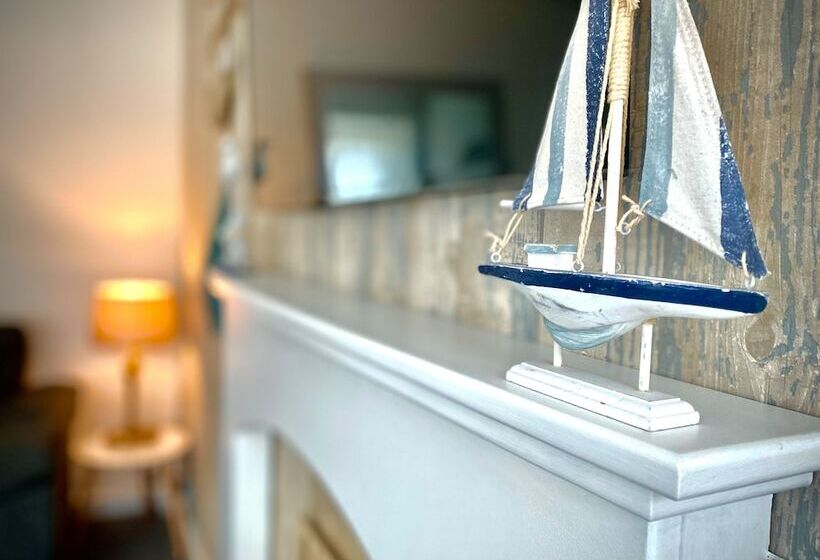 Remarkable 3 Bed Hot Tub House In Blackpool