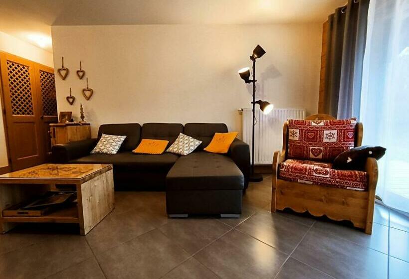 Appartement Cosy Avec Terrasse Et Parking Privé, Centre Village à 2 Pas Et Arrêt Ski Bus Proche   Fr