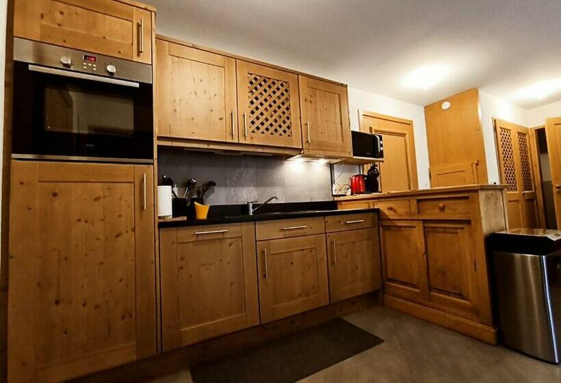 Appartement Cosy Avec Terrasse Et Parking Privé, Centre Village à 2 Pas Et Arrêt Ski Bus Proche   Fr