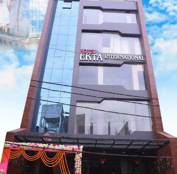 هتل Ekta International !! 300 Mts From Baba Baidyanath Dham Temple !!