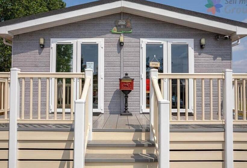 渡假胜地  Otters Mead Boutique Lodges