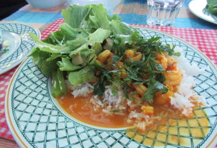 ベッドアンドブレックファースト Black Cottage