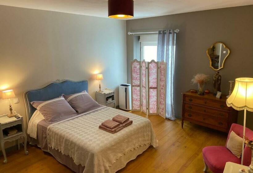 تختخواب و صبحانه Maison 1823 Suites De Charme à Garons