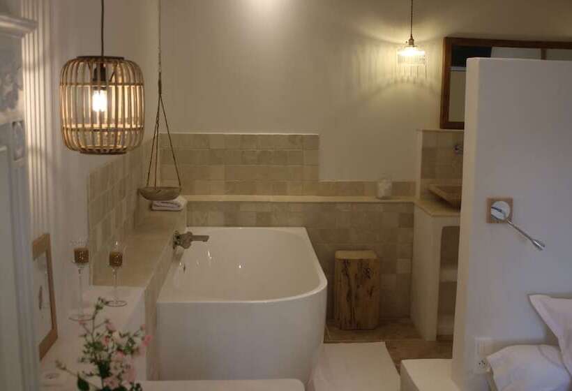 مبيت وإفطار Malis Castera Le Petit Château