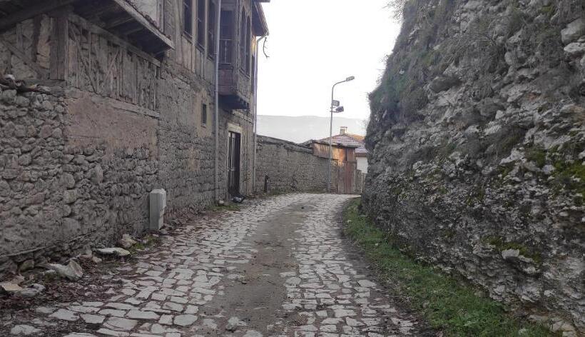 مبيت وإفطار Yedekcioğlu Konak