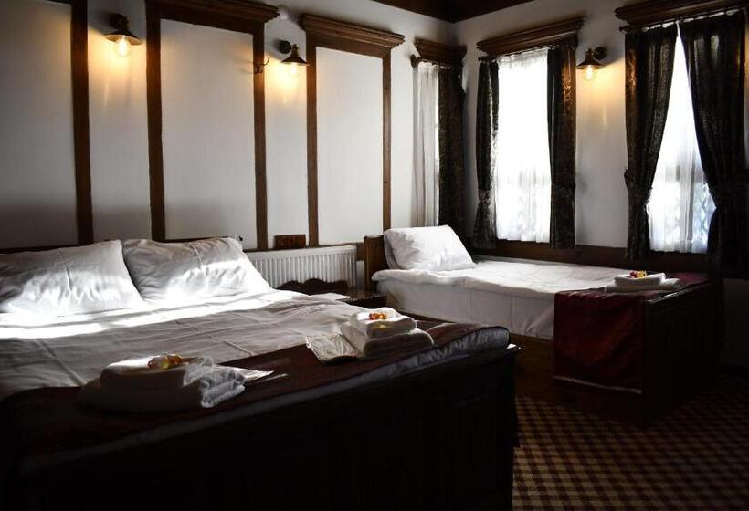 مبيت وإفطار Yedekcioğlu Konak