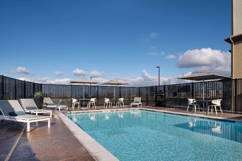 هتل Hilton Garden Inn Visalia, Ca