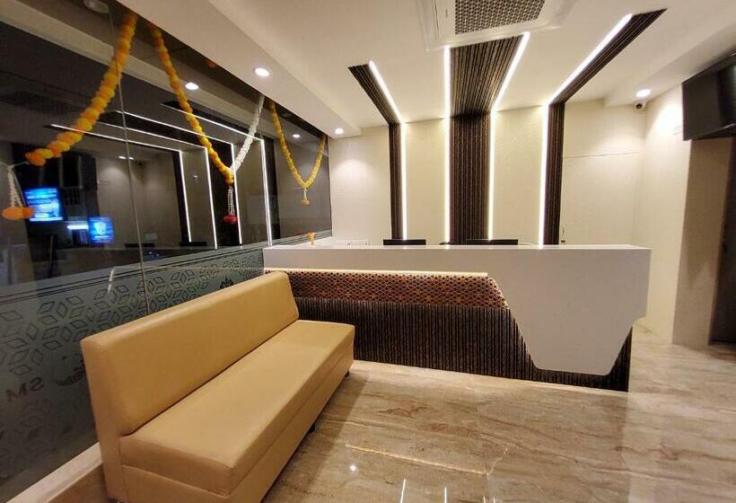 هتل Kings Palace