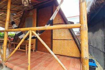 پانسیون Calatagan S Bahay Kubo   With Beach Access