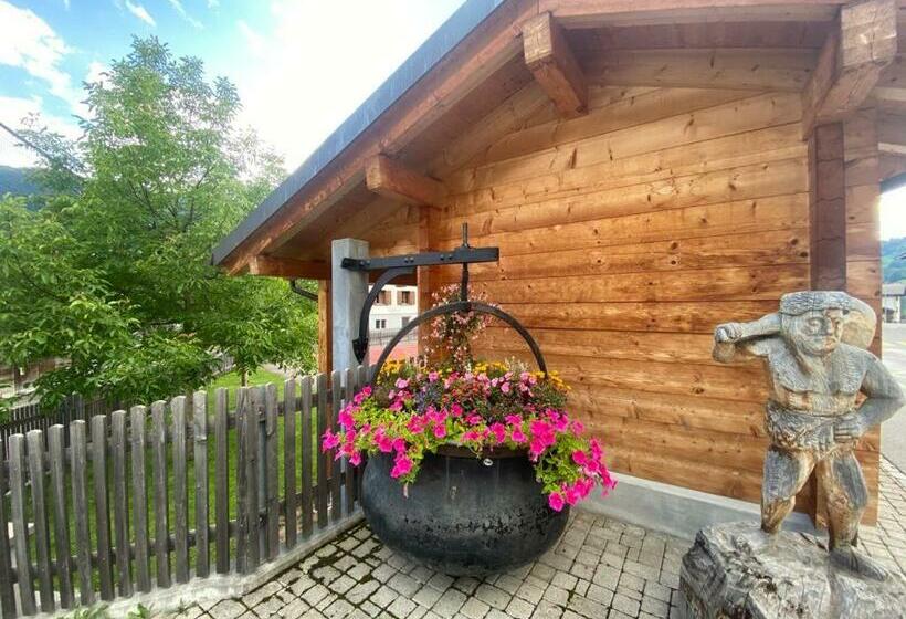 펜션 Romantic Room With Private Bathroom