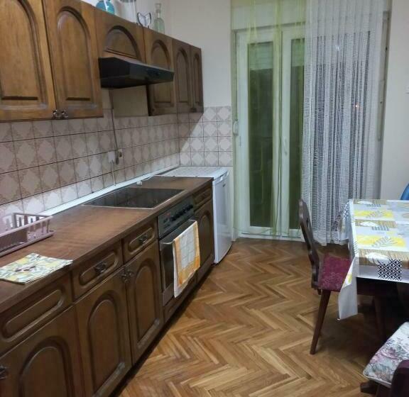 پانسیون Studije