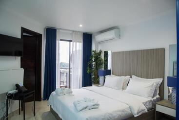 Wdc Aparthotel Buea