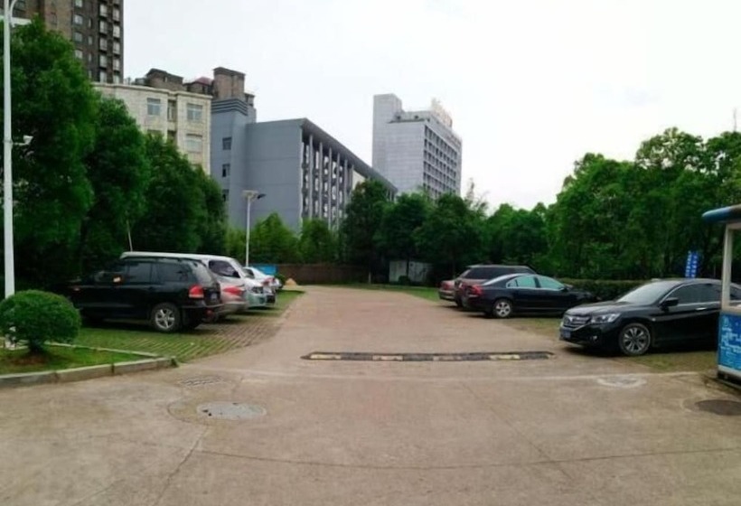 בית מלון כפרי Jinjiang Inn Nanchang Aixihu