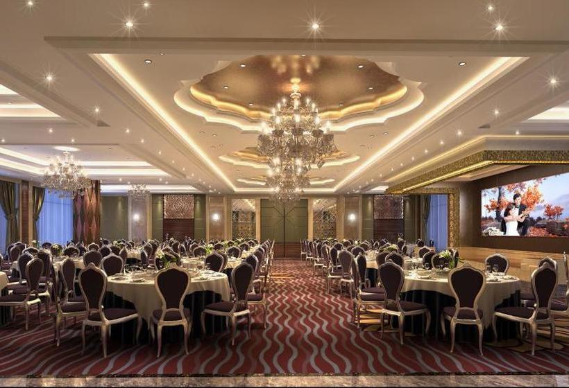 בית מלון כפרי Royal International