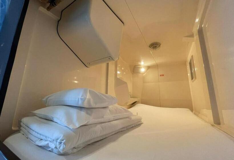 Kapszulahotel カプセル&サウナ日本 男性専用 Men Only