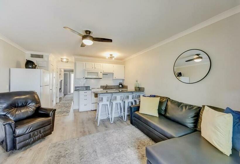 هتل Sea Cabin 121 B