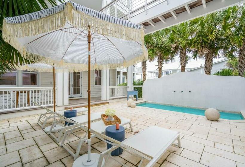 Marlin By Avantstay Beachfront Mansion W 10 Bdrs Multiple Living Spaces Kitchens