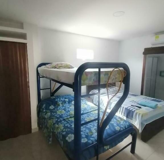 پانسیون Habitaciones Y Apartamento Fania