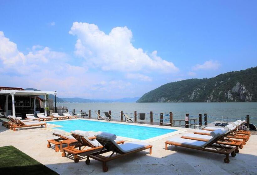 پانسیون Serenity