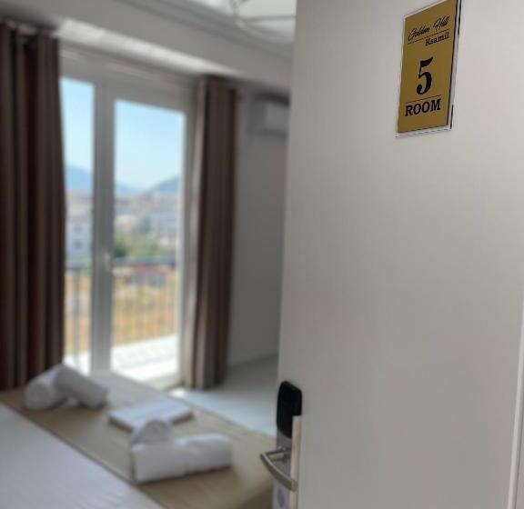 هتل Golden Hill Ksamil