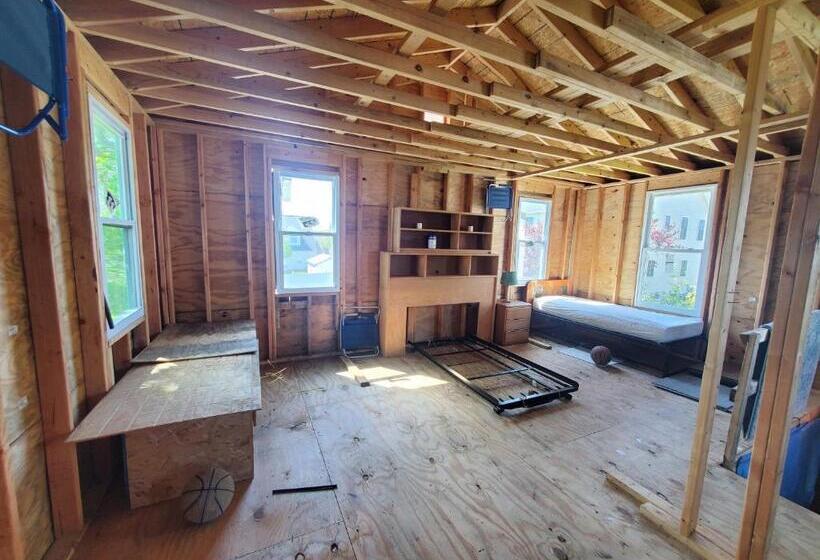 بنسيون Room In Cabin   Camping Cabin With Sauna Access 2nd Fl