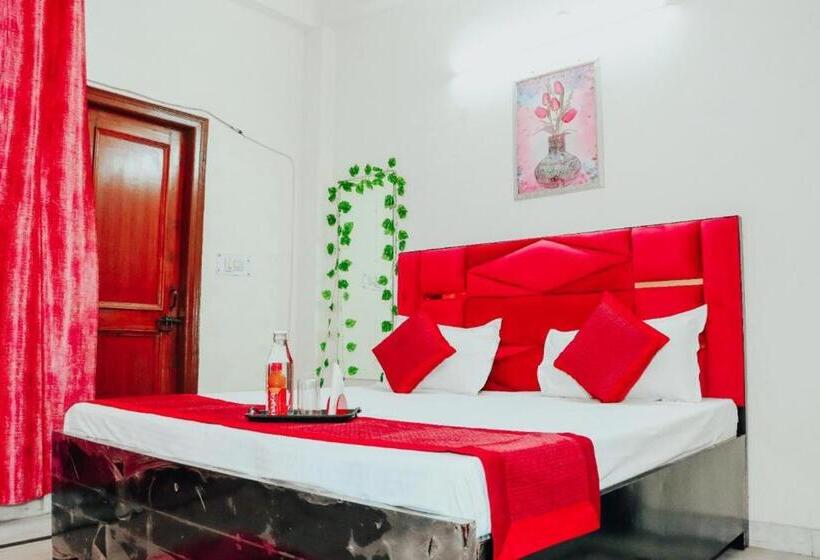 تختخواب و صبحانه Madhav Palace