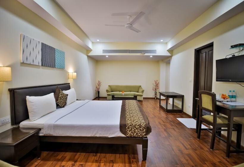 ホテル Jyoti Plaza Madgaon Goa