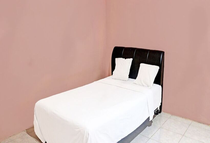 هتل Oyo 91416 Puri 88 Homestay