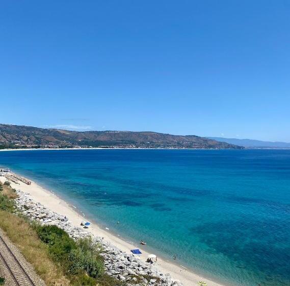 پانسیون Amoenus Bed & Breakfast