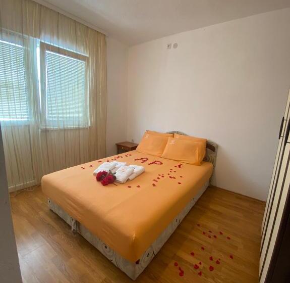 پانسیون Apartmani Pejovic Sutomore