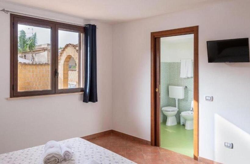پانسیون Villa Alelida