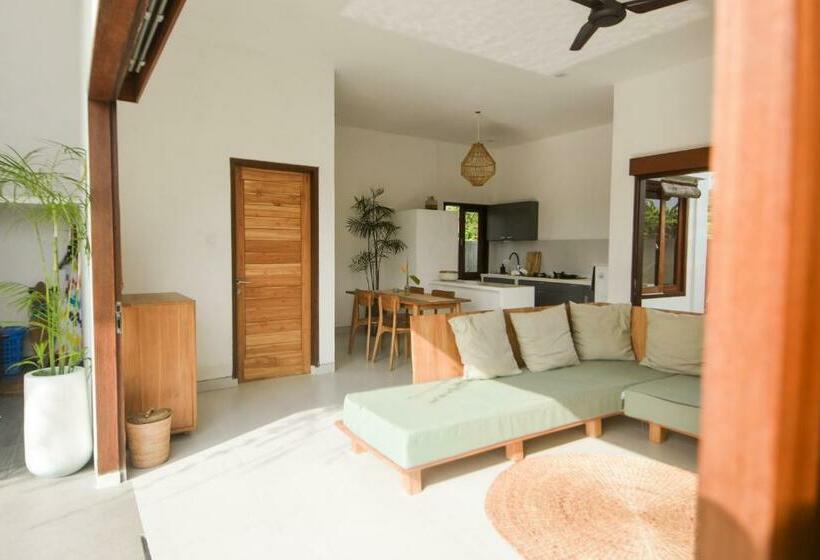 تختخواب و صبحانه Three Palms Surf & Stay Medewi