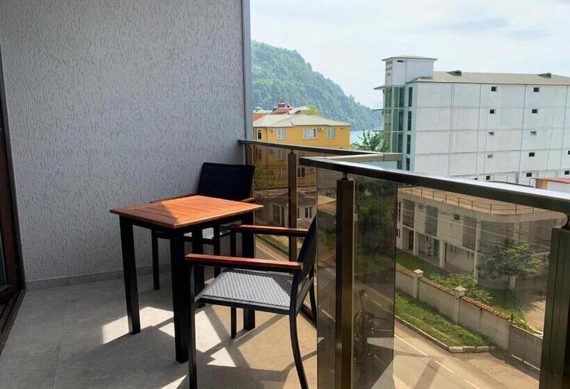 Green Rock Hotel Boutique