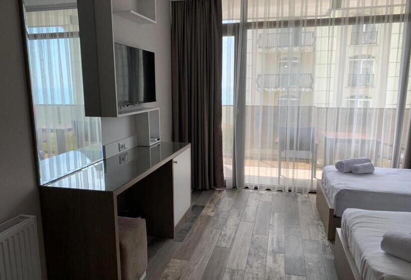 Green Rock Hotel Boutique