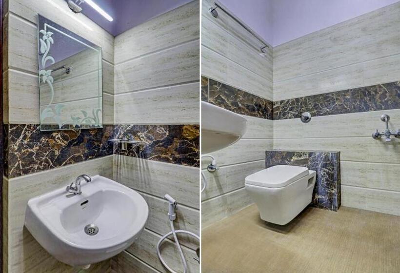 هتل Super Collection O Karthika Residency